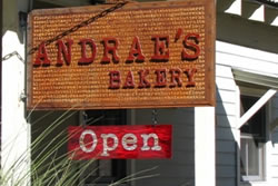 Andrae's Bakery and Chees Shop